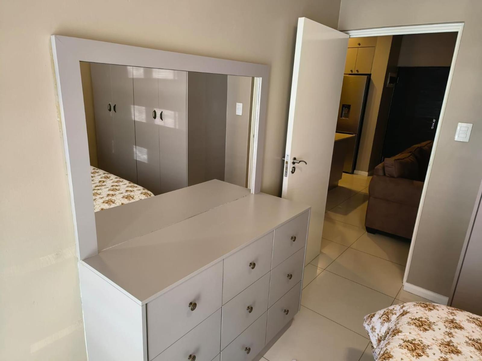 Apartment Urbanparkezstay I008